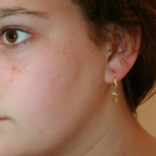 18K two tone gold Art Deco earrings with old mine brilliant cut diamonds